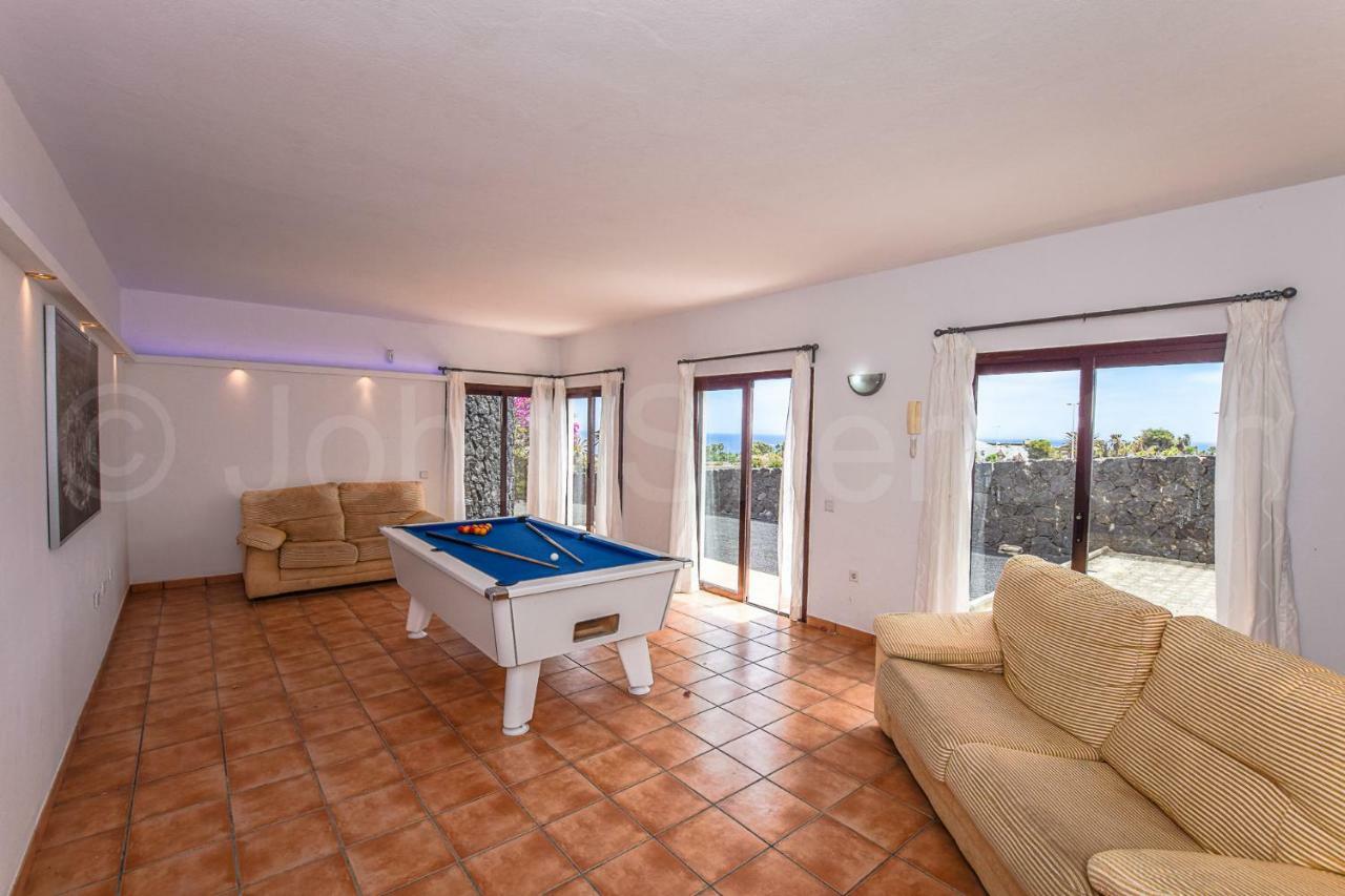 Villa Montana - Lh113 By Villas Now Ltd Playa Blanca  Exteriör bild