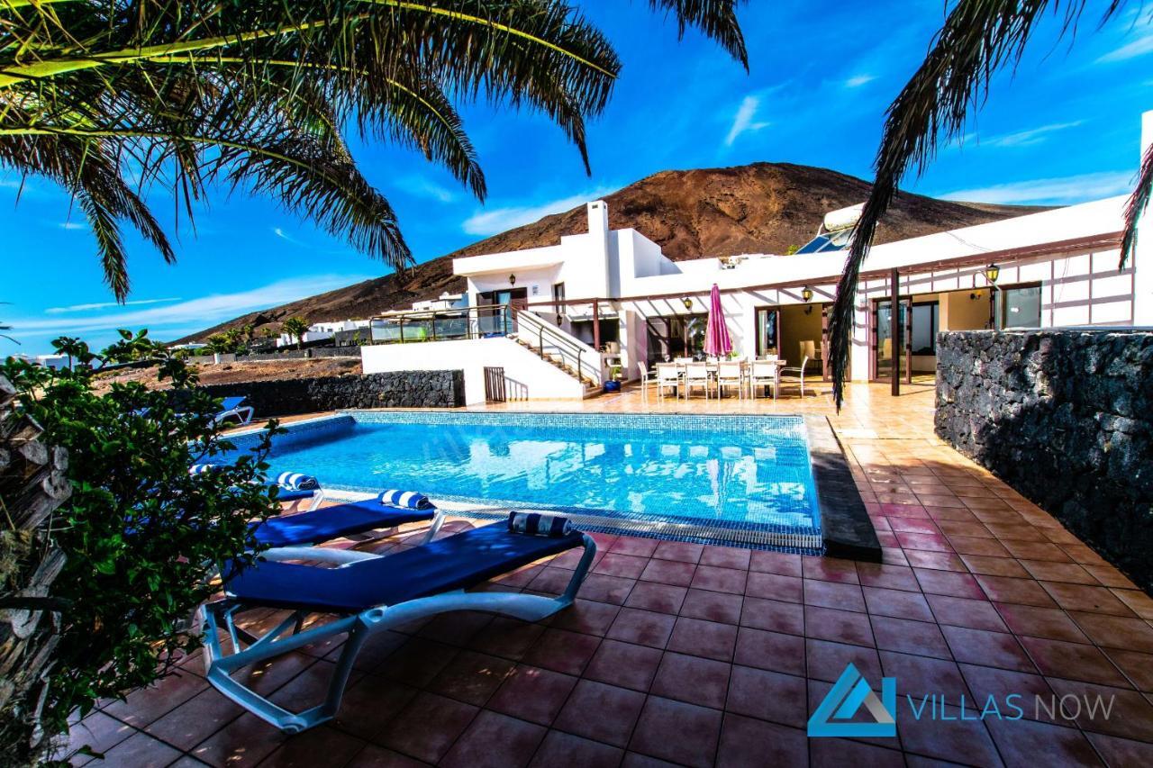 Villa Montana - Lh113 By Villas Now Ltd Playa Blanca  Exteriör bild